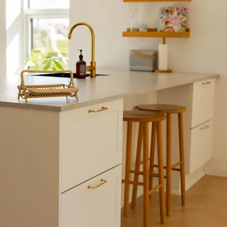 Willa Newly Renovated Modern House In Brons *